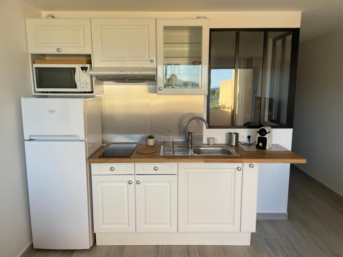 Appartement Pieds Dans L'Eau Vue Mer Bormes Les Mimosas Esterno foto